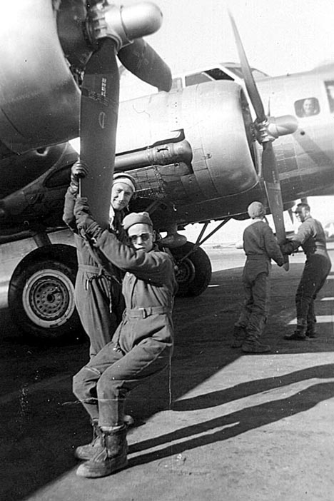 Men Starting A/C 42-97363 B-17 Engines - 1944 